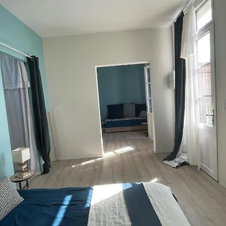 La Possibilite D'une Ile Boyardville